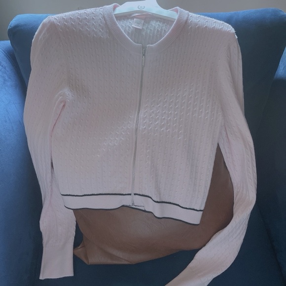 Victoria's Secret Luxe Pink Cable Knit Cardigan Sweater - Picture 2 of 3
